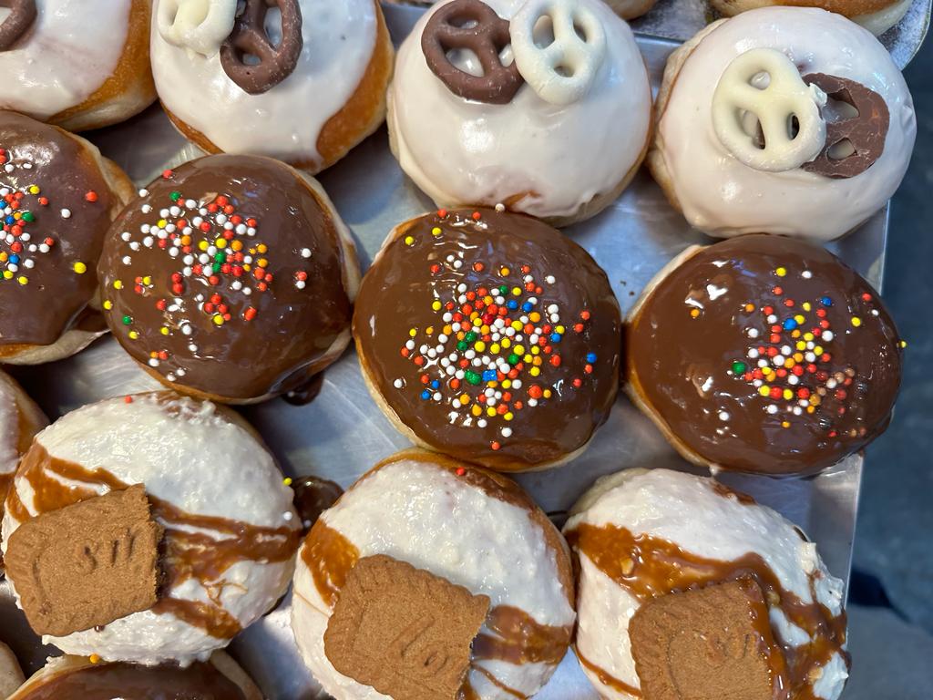 The Best Jerusalem Sufganiyot Hanukah 2023 Debbest Israel